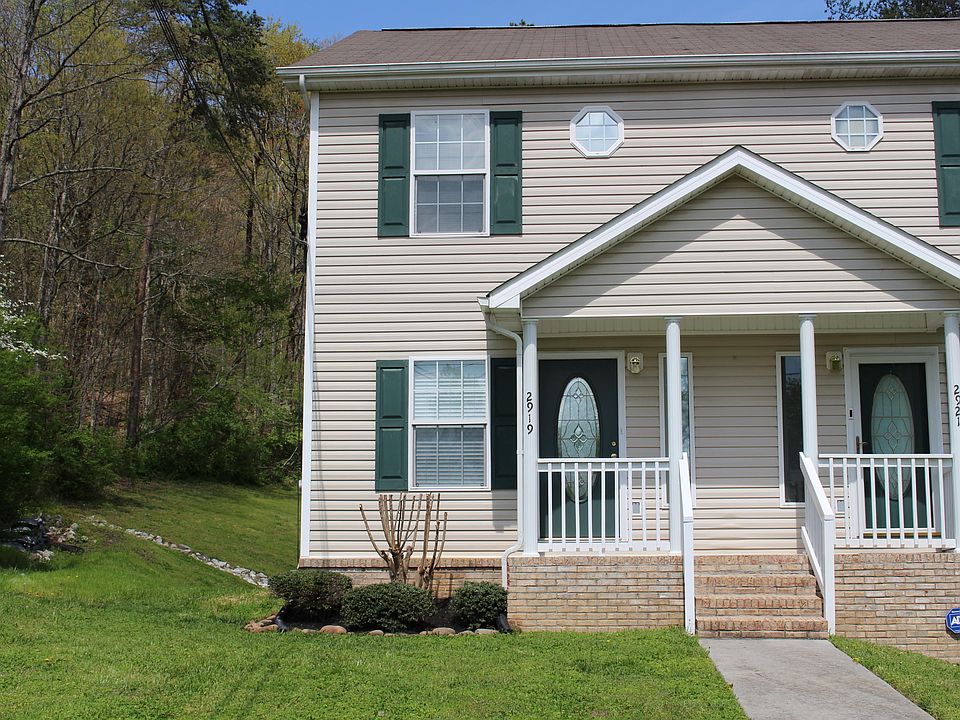 1st image of 2919 Beaverwood Dr #16