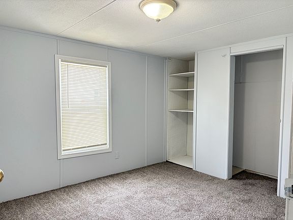 4th image of 3323 Iowa St Lot 358