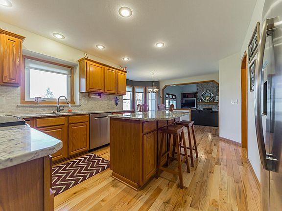 4th image of 13233 Durham Cir