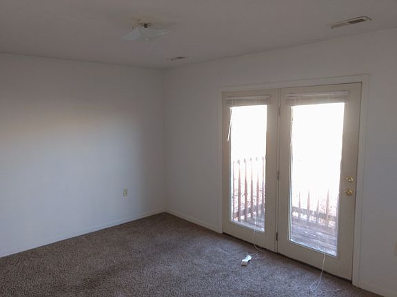 2nd image of 127 Douglas Ave APT 8