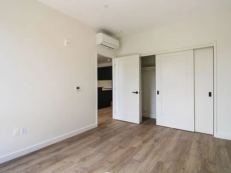 Newly Built Luxury Apartments in San Luis Obispo "Little Italy" — Photo 62