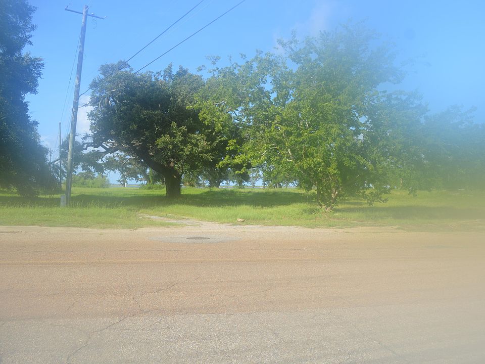 2nd image of 0 Clay St