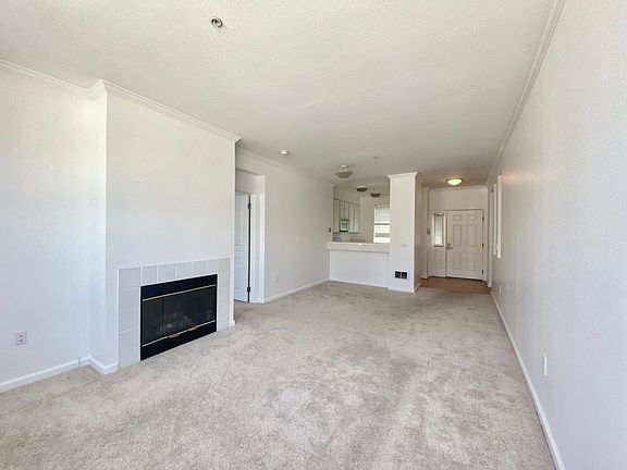 4th image of 101 Crescent Way APT 2413