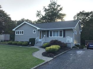62 Kenvil Ave, Succasunna, NJ 07876