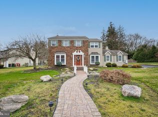 2010 Butternut Dr, Huntingdon Valley, PA 19006