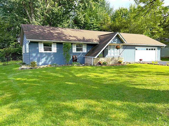 2nd image of 4414 N Ridgewood Dr