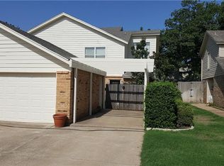 1428 Palmnold Cir W, Fort Worth, TX 76120