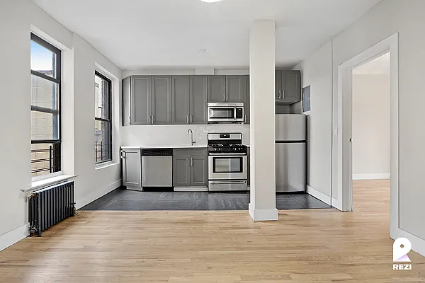 Rented by REZI | media 1