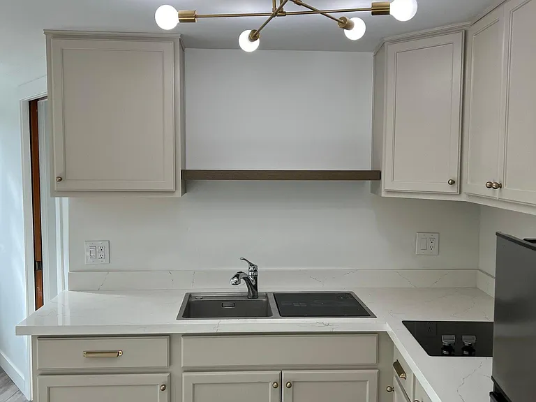 593 Tyner Way — Photo 3