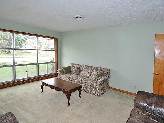 5th image of 516 Lakeland Dr