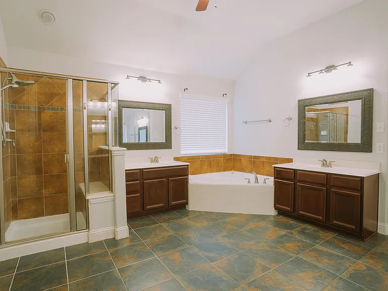 3240 Paseo — Photo 25