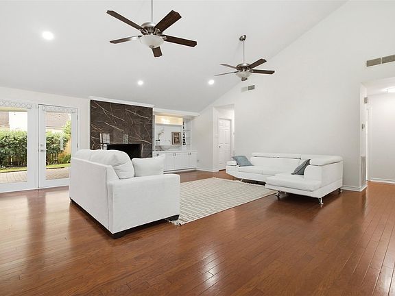 5th image of 12203 Meadow Lake Dr