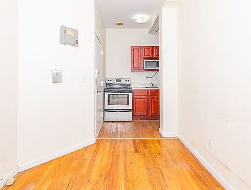 3rd image of 1221 Atlantic Ave #2D