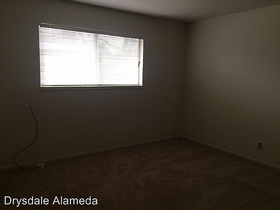 5th image of 1821 San Antonio Ave APT C