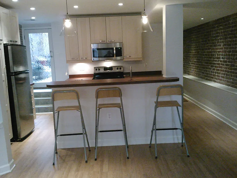 1931 Calvert St NW — Photo 9