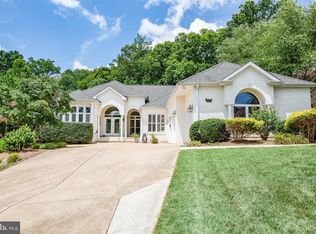 1002 Featherston Ct, Fredericksburg, VA 22401