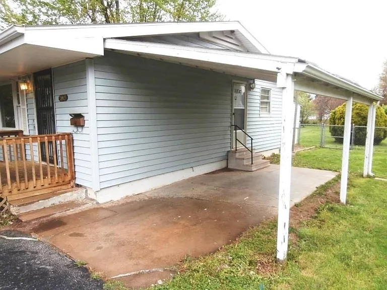 2023 E Elm St — Photo 12