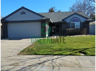 3832 Emperor Ln, Modesto, CA 95356