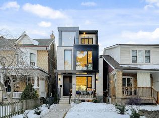 290 Waverley Rd, Toronto, ON M4L3T6