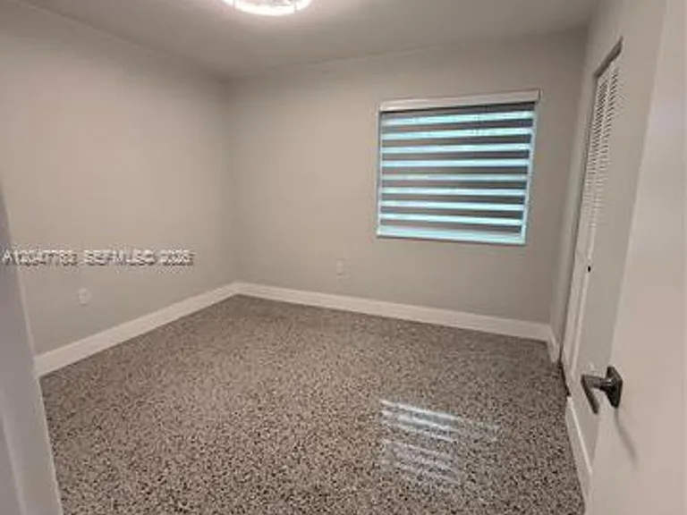 10555 SW 32nd St #10555 — Photo 10