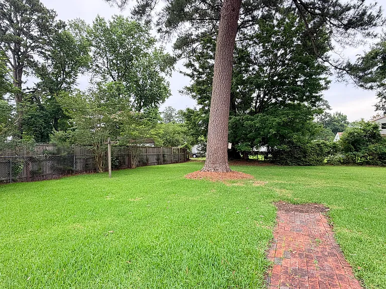 412 Seminole Trl — Photo 20