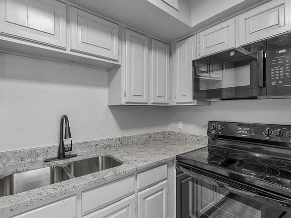 4th image of 2300 Bamboo Dr APT N111