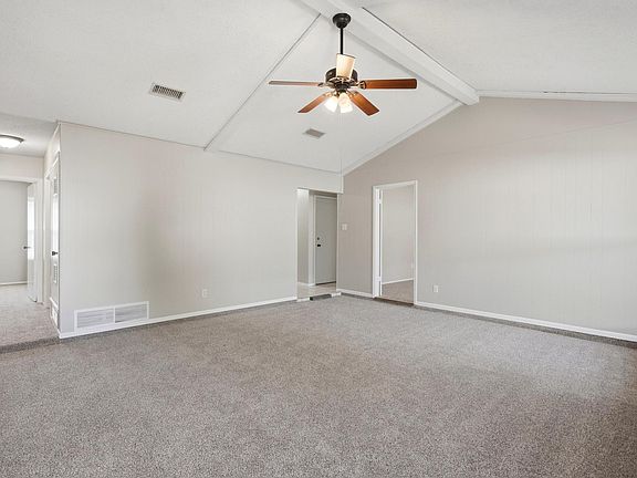 4th image of 3232 Grand Ave