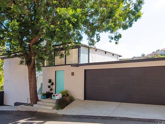 3rd image of 3612 Avenida Del Sol