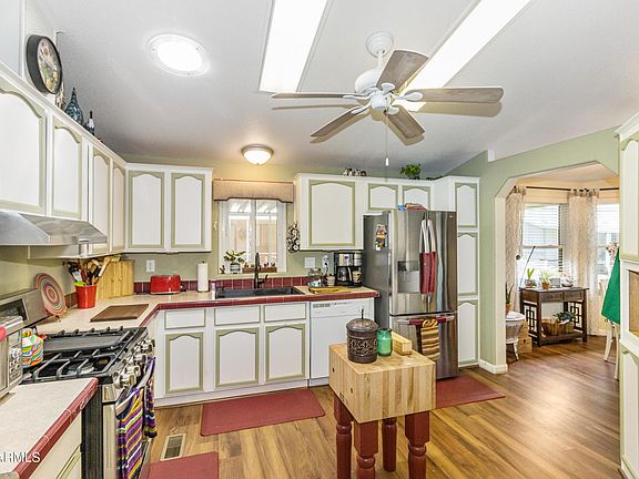 4th image of 450 W Sunwest Dr #66