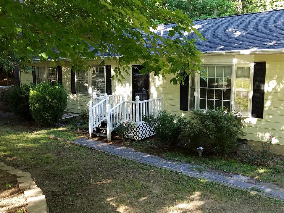 1st image of 3621 Manford Dr