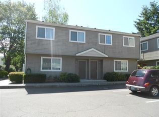 198 Cheryl Ln, Phoenix, OR 97535