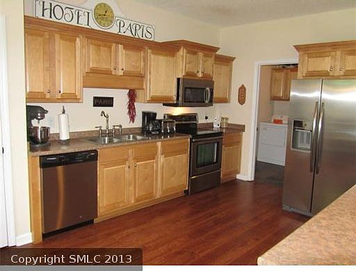 5th image of 321 Westminster Dr