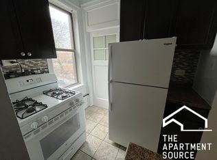 1367 W Estes Ave APT 1M, Chicago, IL 60626