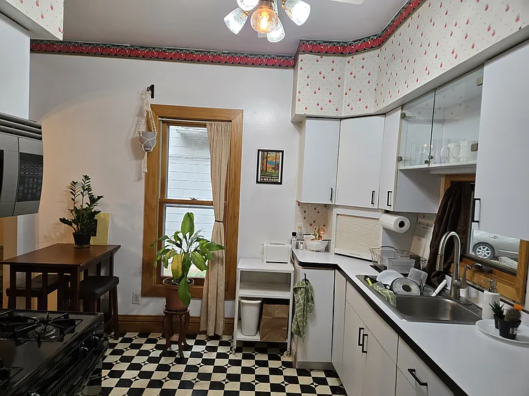 1135 Jenifer St #1 — Photo 9