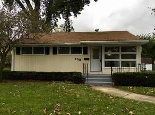 635 Cleveland Ave, Elgin, IL 60120
