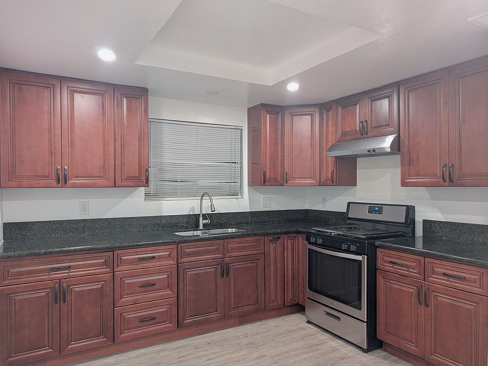 1st image of 11944 Runnymede St APT 9
