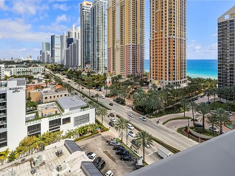 17550 Collins Ave #CU-1205 — Photo 29