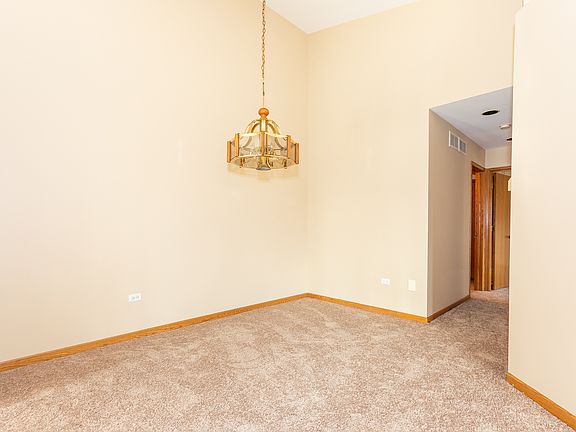 4th image of 6742 Eagle Dr