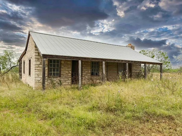 25 Ale Ct, Fredericksburg, TX 78624