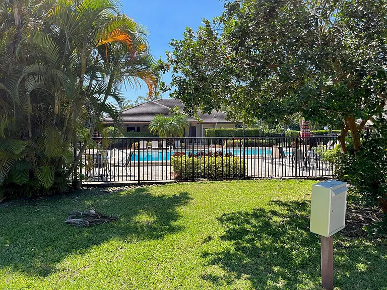 9256 Sabal Ridge Cir #D — Photo 16