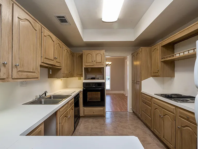 4400 Carter Creek Pkwy #302 — Photo 4