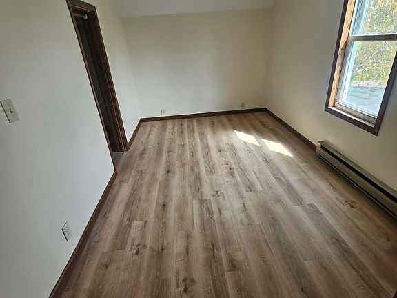 5th image of 406 Chippewa St #1/2