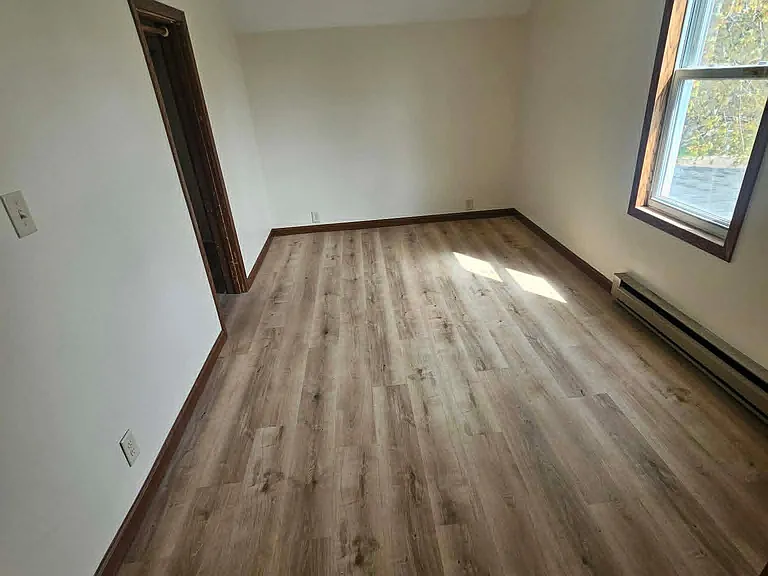 406 Chippewa St #1/2 — Photo 5