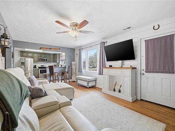 5th image of 2812 Flag Rd