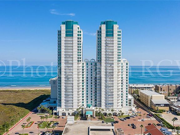 3rd image of 310A Padre Blvd
