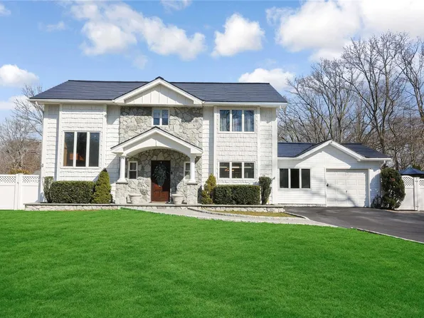 41 N Suffolk Drive, Rocky Point, NY 11778
