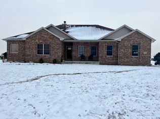 1476 N 3039th Rd, Ottawa, IL 61350