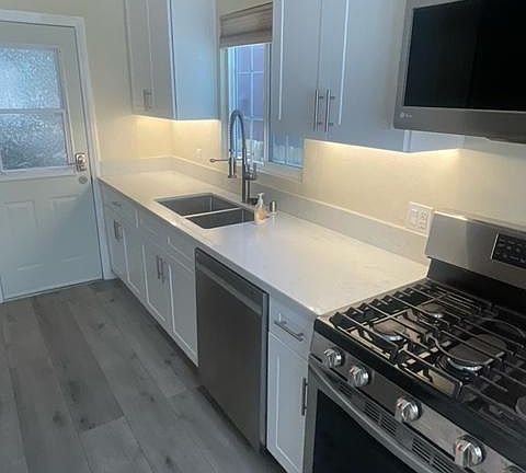4th image of 1728 Laurel Canyon Blvd APT A