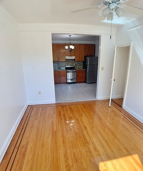 1st image of 21-12 73rd St #A2