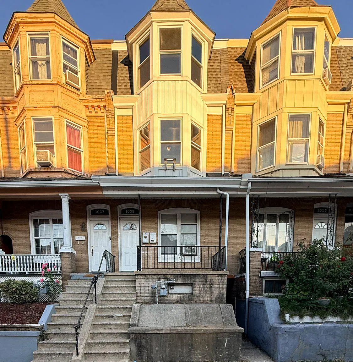 2 bed, 1.0 bath, 860 sqft, $1,000 — Photo 1